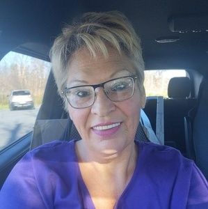 Meet your Posher, Denise